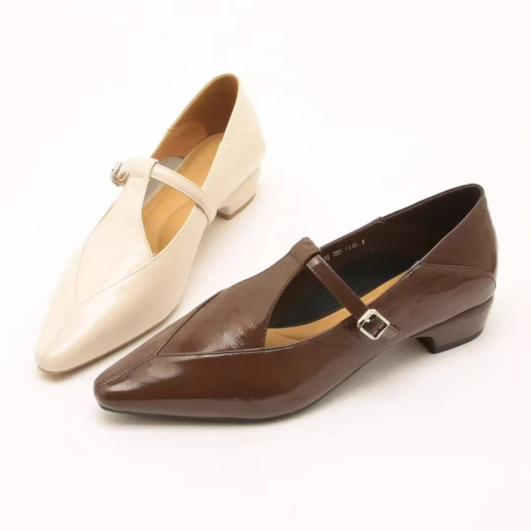 Two Tone Low Heel Mary Jane 棕色
